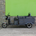 Електрическа триместна товарна триколка MaxiGo Pro, Gray, 2000W, с възможност за регистрация – икономична и мощна! - Image 3