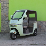 Триместна електрическа триколка Max Motors LUXURY BUS Green